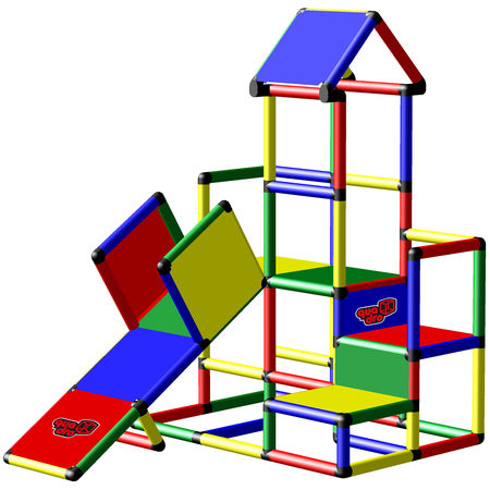 Kletterpyramide mit Rutsche
